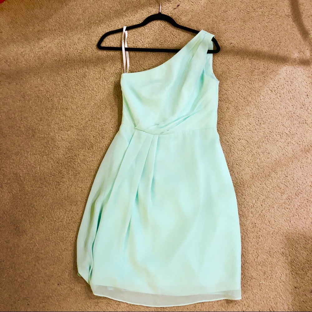 David’s Bridal bridesmaid dress in mint